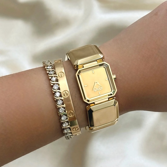 AUTHENTIC VINTAGE DOLCE & GABBANA GOLD WATCH - Picture 1 of 7